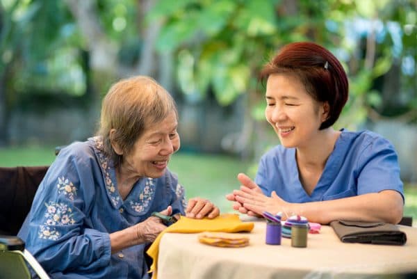 Trải nghiệm thực tế: Bệnh nhân giảm tê bì tay chân nhờ châm cứu