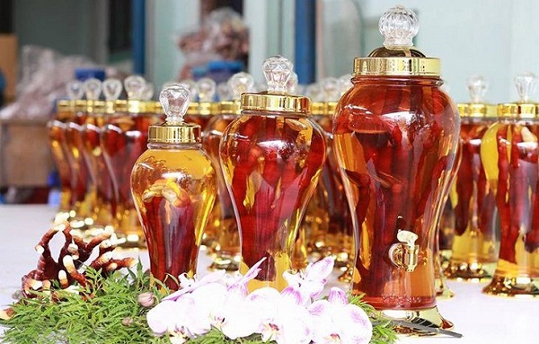 Những bài thuốc ngâm rượu ngừa tai biến được nhiều người truyền tai